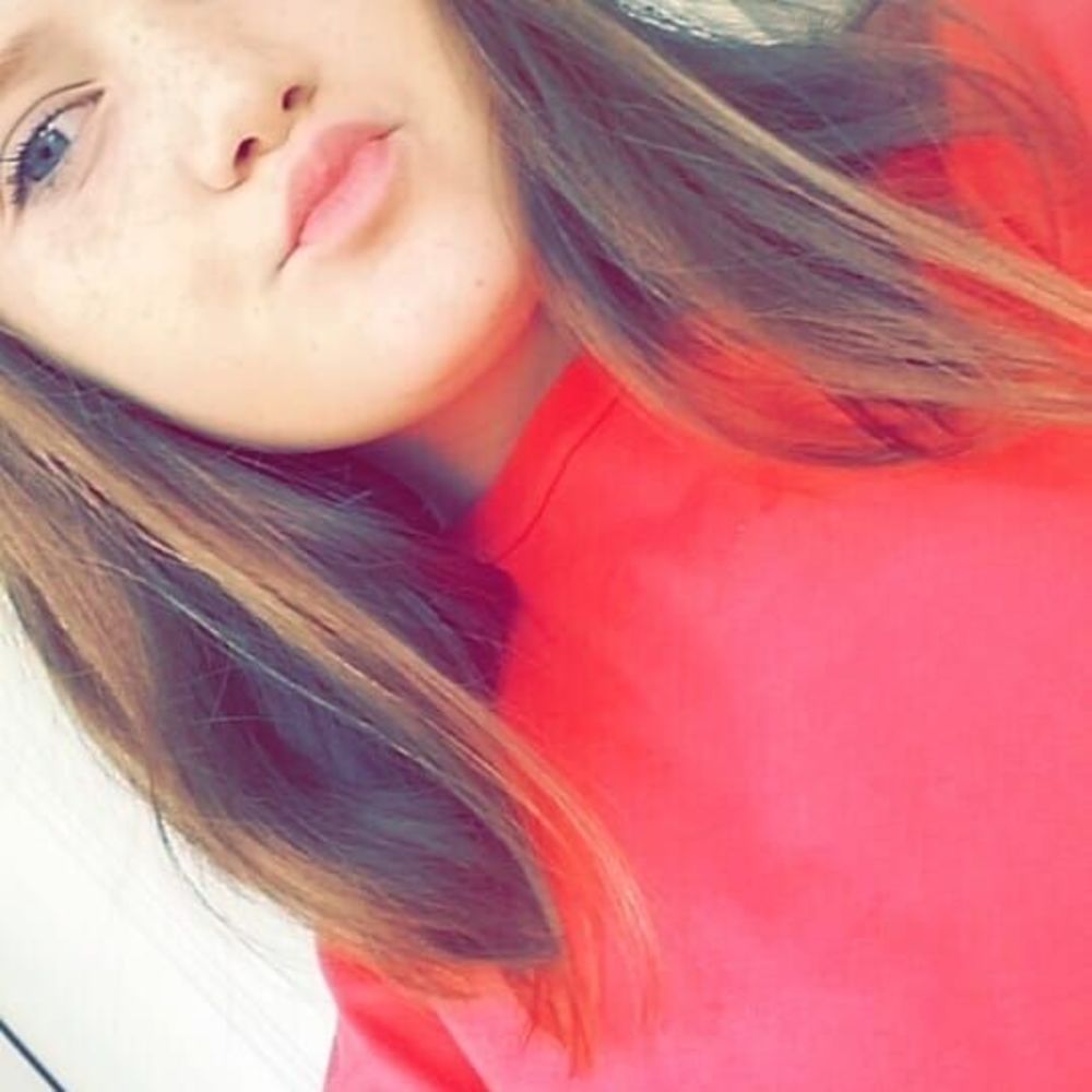 Meet your Posher, Macey